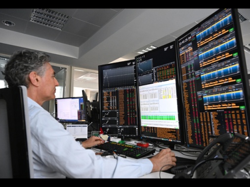 Lo spread tra Btp e Bund apre stabile a 76 punti