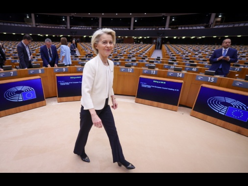 Von der Leyen, deficit Kiev enorme, servono 70 miliardi