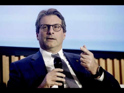 Intesa Sanpaolo chiama a raccolta pmi, nuova strategia crescita