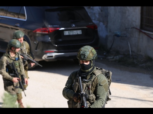 Coloni in rivolta in Cisgiordania dopo sgombero avamposto