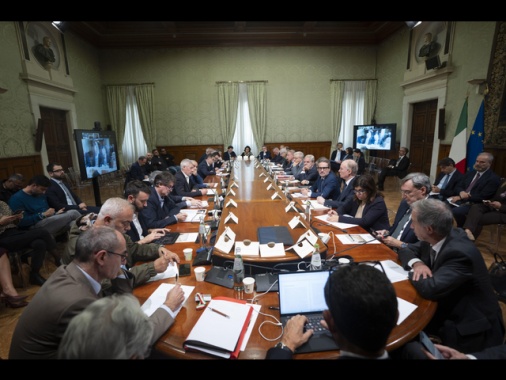 P.Chigi, non ci sarà ulteriore cig all'Ilva ma formazione