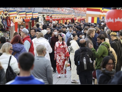 Cina-Giappone, stop ai viaggi per la crisi diplomatica