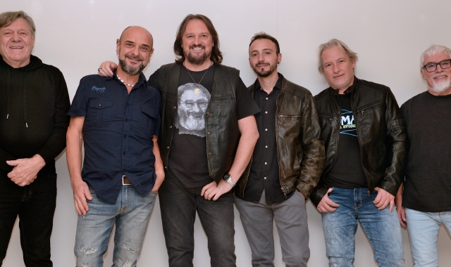 La band de I Nomadi (@Sergio Grandi) sarà stasera a Varese