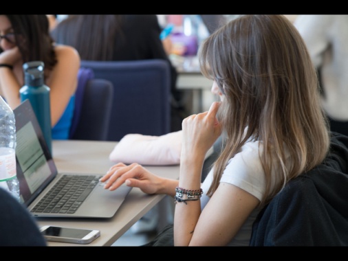 Consumers' Forum, in 10 anni spesa per e-commerce +273%