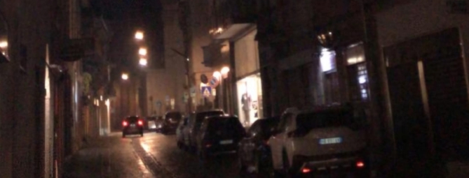 Buio pesto a Tradate: le proteste