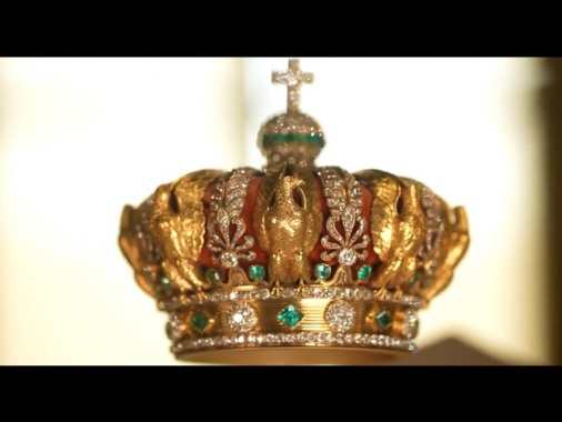 Louvre, arrestato il quarto ladro ma gioielli ancora introvabili