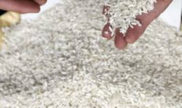 Duecento dosi di coca nascoste nel riso: arrestato