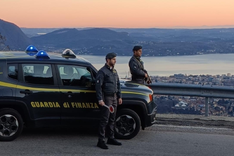 Società “spolpata”, scattano le manette