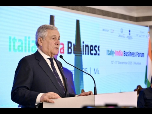 Tajani, 'Italia favorevole al congelamento degli asset sine die'