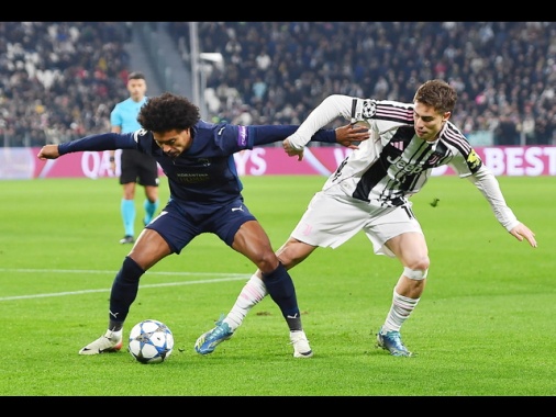 Tether, offerta vincolante a Exor per l'intera quota Juventus