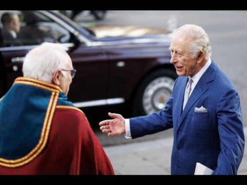 Re Carlo, 'le mie cure contro il cancro nel nuovo anno saranno ridotte'