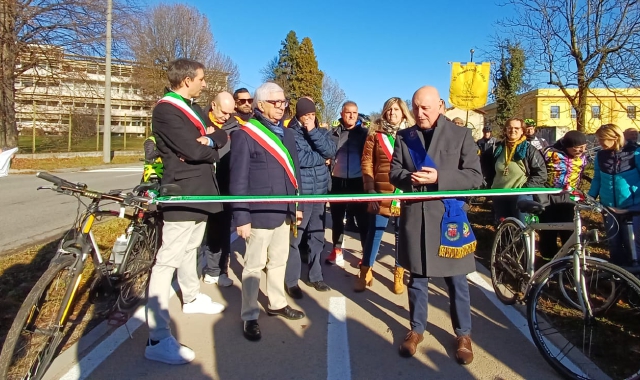 L’inaugurazione del nuovo percorso ciclopedonale