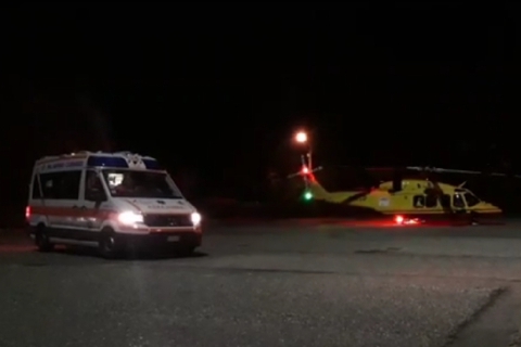 Scontro all’alba: due feriti, arriva l’elicottero a Cuvio