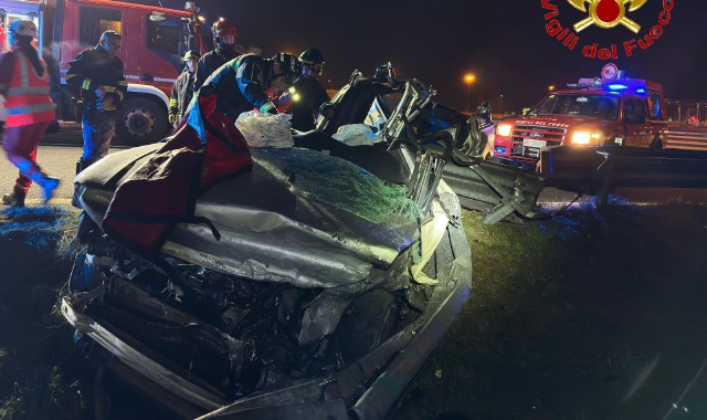 Rischia la vita dopo lo schianto: terza operazione per salvarlo