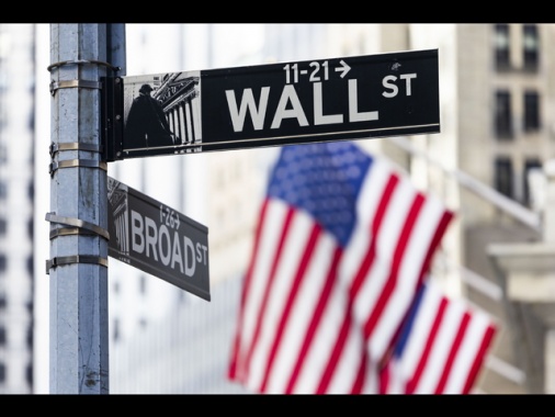 Wall Street procede debole, Dj -0,06%, Nasdaq -0,07%