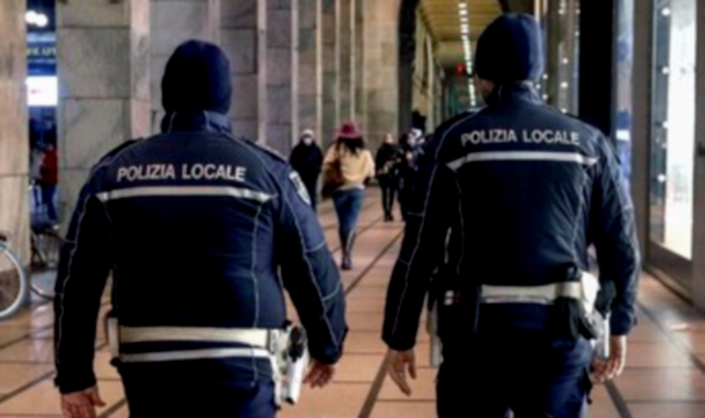 I due uomini sono stati fermati a Milano dagli agenti della polizia locale (foto Archivio)