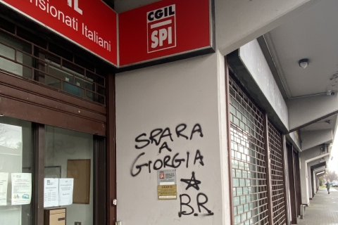 “Spara a Giorgia”, un’altra scritta a Busto Arsizio