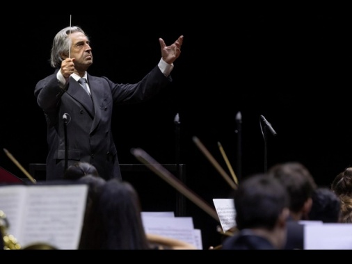 Riccardo Muti e l'Orchestra giovanile Cherubini in tour in Italia
