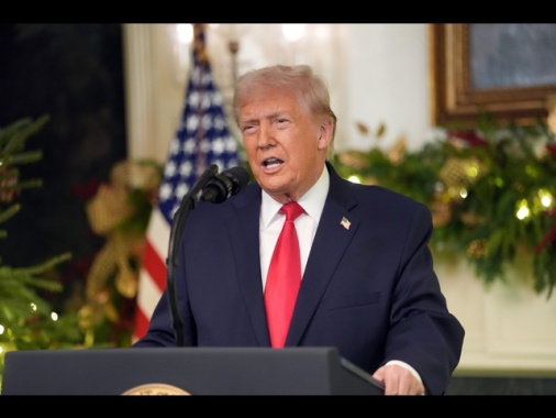 Trump, 'più vicini ad un accordo ma Kiev si muova rapidamente'