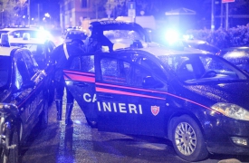 Sorpreso di notte dentro a un negozio di parrucchiera: arrestato
