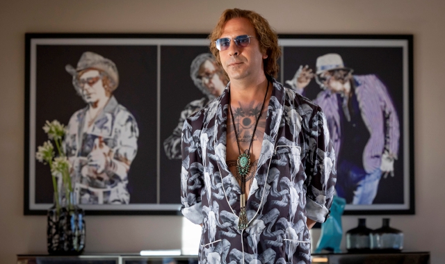 Checco Zalone nel nuovo film che sta avendo gra nde successo anche nelle sale di Varese