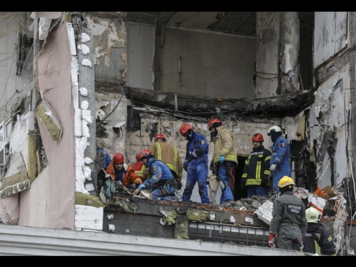 Oltre un milione di case senza elettricità a Kiev e nelle aree vicine