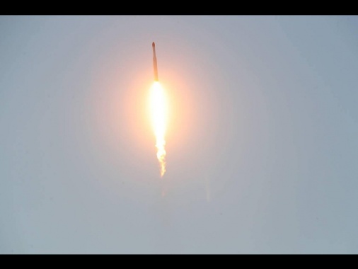 L'Iran lancia 3 nuovi satelliti a bordo del vettore russo Soyuz