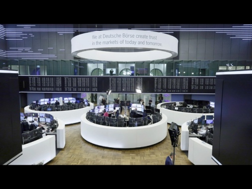 Borsa: l'Europa apre poco mossa, Francoforte +0,13%