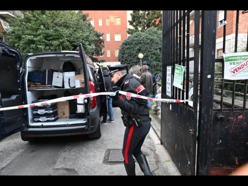 Giovane donna trovata morta a Milano, Procura indaga per omicidio