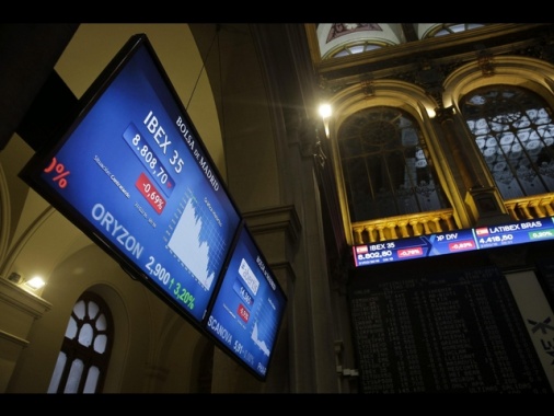 Borsa: l'Europa chiude contrastata, Parigi +0,1%, Londra -0,04%