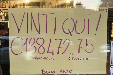 Vince 138mila euro al SuperEnalotto: il colpo a Caronno Pertusella