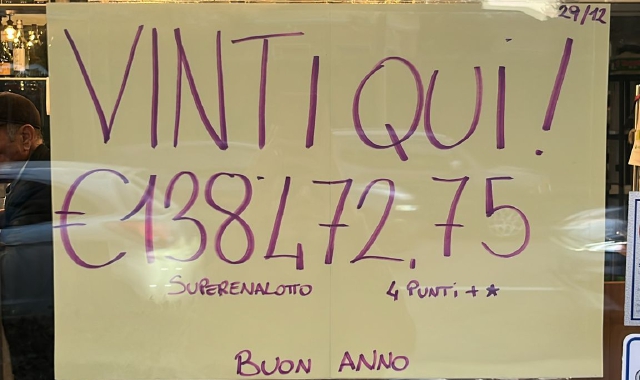 Vince 138mila euro al SuperEnalotto: il colpo a Caronno Pertusella