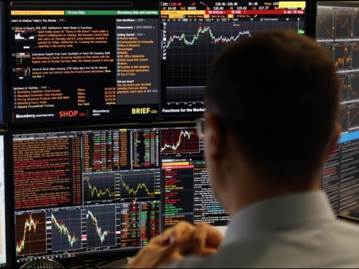 Lo spread tra Btp e Bund chiude poco mosso sotto i 70 punti