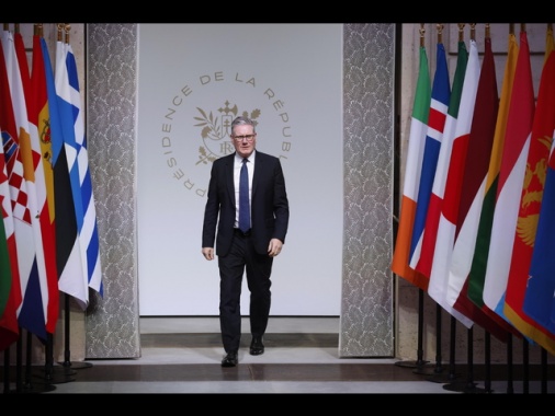 Starmer, 'hub militari Gb e Francia in Ucraina dopo il cessate il fuoco'