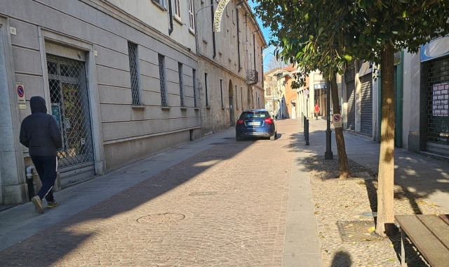 Il centro di Tradate teatro in questi giorni delle scorribande di gruppetti di giovanissimi