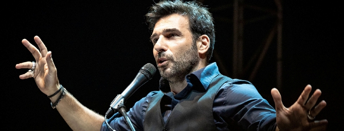 La storia di Edoardo Leo sul palco di Varese