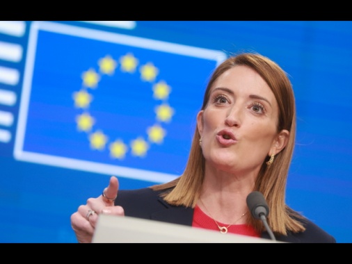 Il Parlamento europeo vieta l'ingresso ai diplomatici iraniani