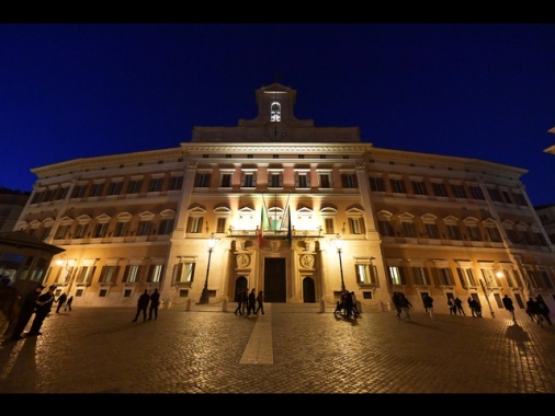 Bozza risoluzione di maggioranza, rafforzare gli aiuti civili all'Ucraina