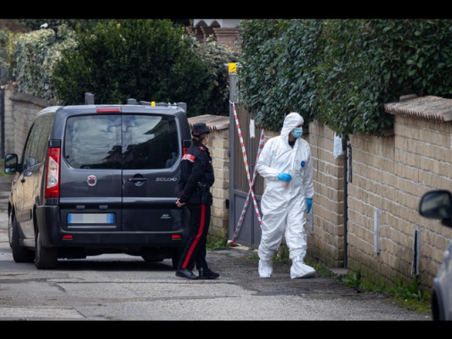 Donna scomparsa, il marito nella caserma dei carabinieri