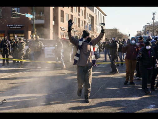 Basket: agente federale uccide uomo,Nba rinvia Timberwolves-Golden State a Minneapolis