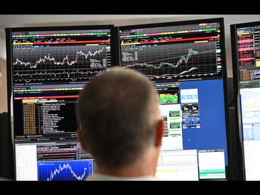 Lo spread tra Btp e Bund apre stabile a 60,4 punti