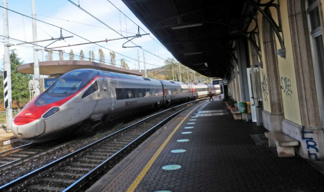 Il 28enne è stato arrestato alla stazione di Sesto Calende