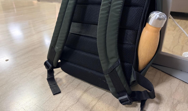 Ragazzine a scuola con la vodka nella borraccia