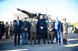 Leonardo e Rheinmetall consegnano all'Esercito i primi corazzati Lynx