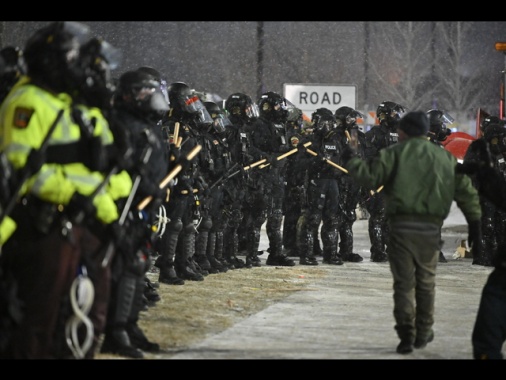 L'Ecuador denuncia il tentativo di incursione di un agente Ice in consolato a Minneapolis