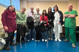 Studenti in reparto a lezione di sanità