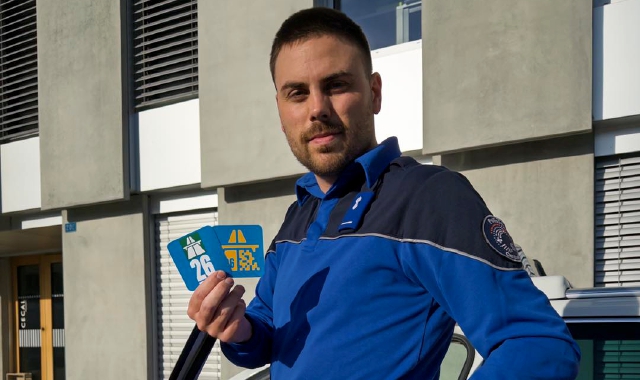 Il contrassegno annuale è valido come sempre per percorrere tutte le autostrade svizzere, che sono senza pedaggio