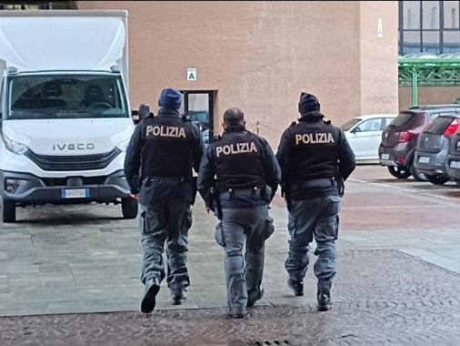 Scontri Torino, domiciliari per presunto aggressore agente