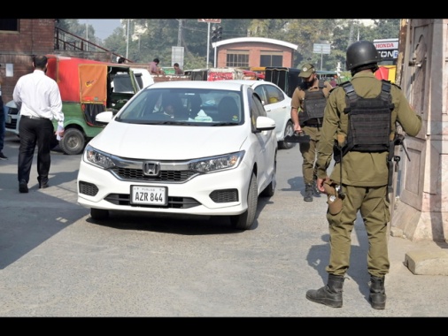 Esplosione in moschea a Islamabad, almeno 12 morti e 25 feriti