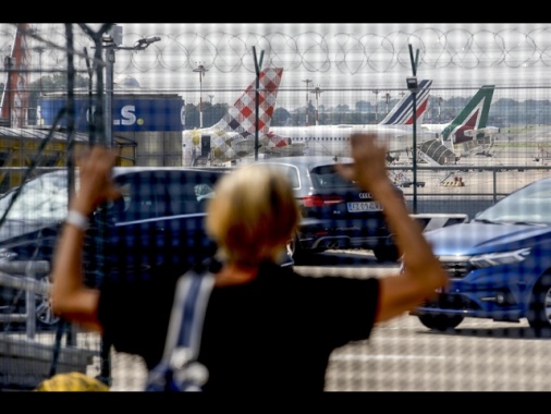 I sindacati confermano gli scioperi nel trasporto aereo